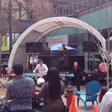 The sun came out and the illFX dance crew was able to draw a crowd on Stephen Ave. they will be back July 1st as a part of the Canada Day entertainment on the avenue. DowntownCalgary.com for more info
#IAMDOWNTOWN