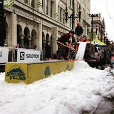 @sunshinevillage shredding Stephen Avenue. #IAMDOWNTOWN