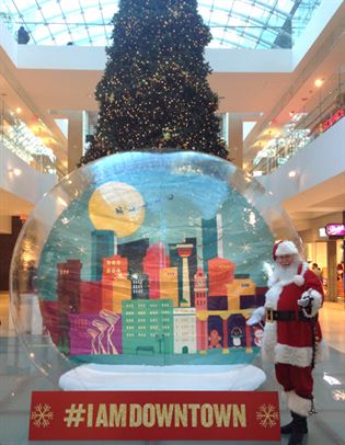 santa-snow-globe